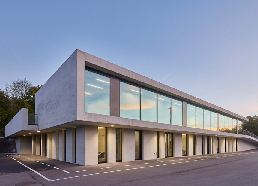 Besuchergebäude_Hauptklaerwerk_Stuttgart-slide